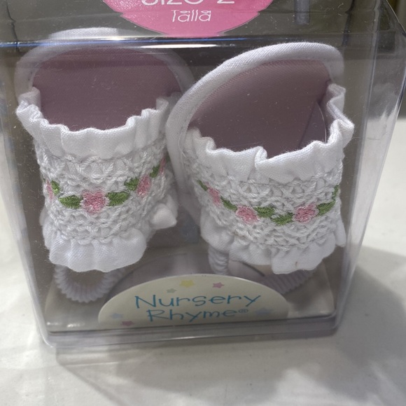 Newborn Babygirl Girls Shoes 6 pair 0-9 months - Picture 8 of 10